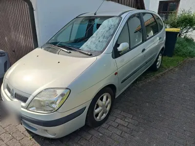 Używany Renault Scénic 102 KM (75 kW) 2000 Srebrny Minivan