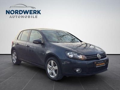 Gebraucht VW Golf VI Team 105 PS (77 kW) 2010 Blau Kleinwagen