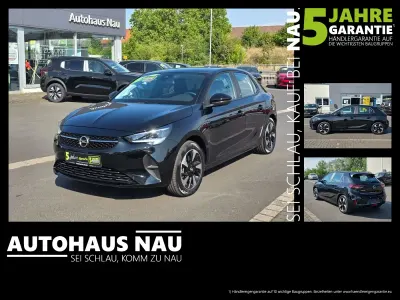 Gebraucht Opel Corsa-e Edition 100 kW (136 PS) 2023 Lackierung schwarz perla nera/typ a Kleinwagen