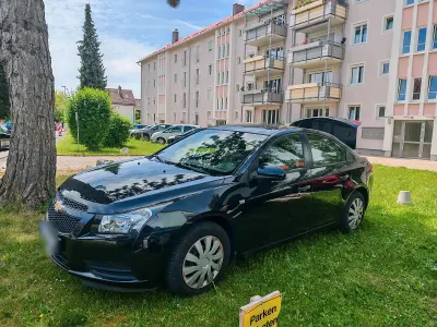 Gebraucht Chevrolet Cruze 124 PS (91 kW) 2011 Schwarz Limousine