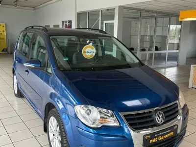 Gebraucht VW Touran 140 PS (102 kW) 2009 Blau Van / Kleinbus