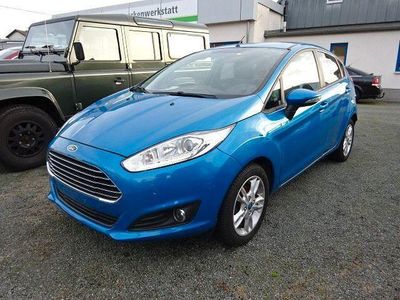 Arubablau metallic Gebraucht 2015 Ford Fiesta Trend Kleinwagen | 8.989 € (Etwas zu teuer)