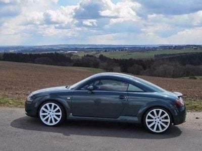 Second-hand Audi TT Sport 270 CP (198 kW) 2002 Verde Coupe