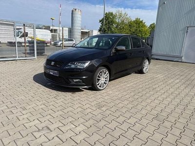 Begagnad Seat Toledo Style 125 HK (91 kW) 2015 Svart Halvkombi
