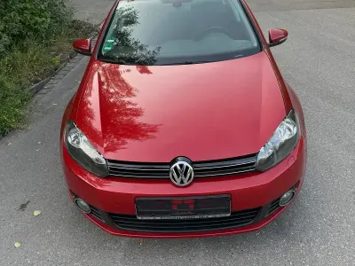Gebraucht VW Golf VI 105 PS (77 kW) 2010 Rot Kleinwagen