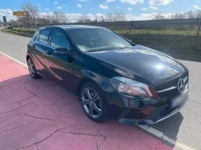 Brugt Mercedes A180 Active 122 HK (89 kW) 2017 Sort Sedan