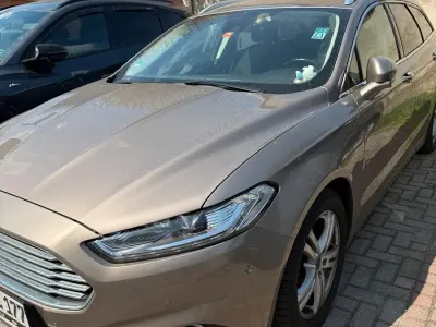 Używany Ford Mondeo Vignale 150 KM (110 kW) 2018 Beżowy Kombi