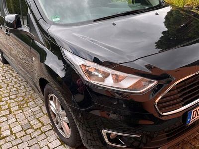 gebraucht Ford Grand Tourneo Connect Titanium