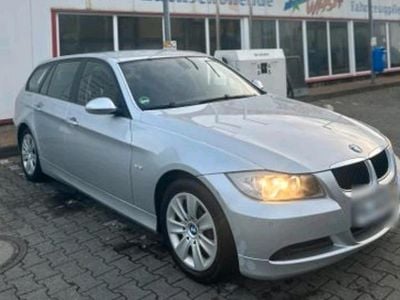 Gebraucht BMW 318 129 PS (94 kW) 2007 Silber Kombi