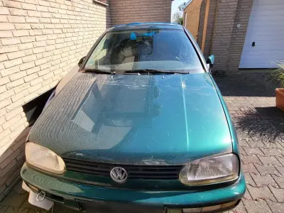 Gebraucht VW Golf III 60 PS (44 kW) 1997 Grün Kleinwagen