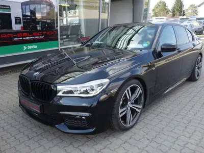 Begagnad BMW 730 M Sport 265 HK (194 kW) 2018 Grå Sedan