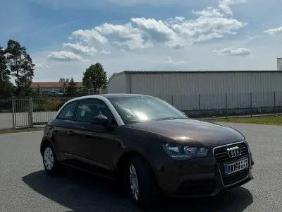 Gebraucht Audi A1 123 PS (90 kW) 2011 Braun Kleinwagen