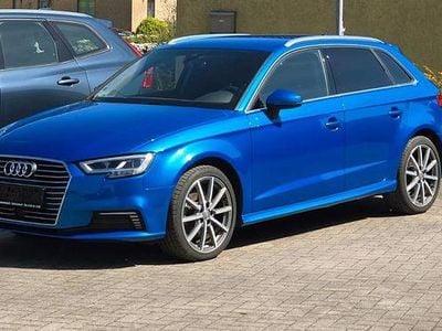 Usata Audi A3 Sportback e-tron Design 150 CV (110 kW) 2020 Blu Utilitaria