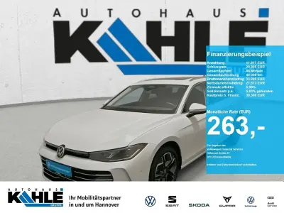 Gebraucht VW Passat Elegance 150 PS (110 kW) 2024 Weiß Kombi