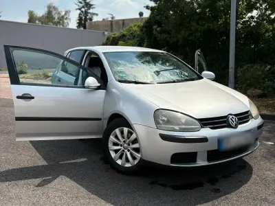 Gebraucht VW Golf V 105 PS (77 kW) 2005 Grau Kleinwagen