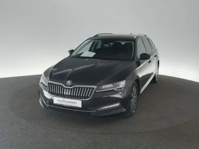 Gebraucht Skoda Superb Style 150 PS (110 kW) 2022 Schwarz Kombi