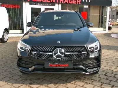 Gebraucht Mercedes GLC220 AMG line 194 PS (142 kW) 2022 Schwarz SUV