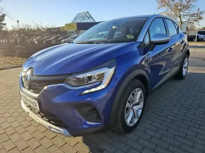Używany Renault Captur Equilibre 100 KM (73 kW) 2023 Niebieski SUV