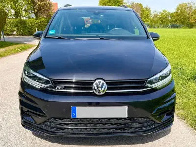 Gebraucht VW Touran R-line 190 PS (139 kW) 2018 Schwarz Van / Kleinbus