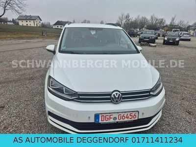 Gebraucht VW Touran Comfortline 110 PS (80 kW) 2016 Weiß Van / Kleinbus