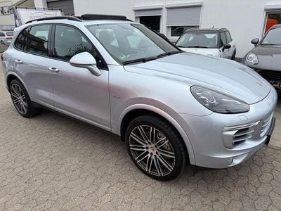 Second-hand Porsche Cayenne S Chrono 385 CP (283 kW) 2017 Argintiu SUV