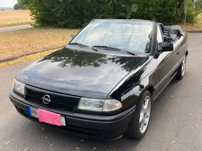 Gebraucht Opel Astra Cabriolet 116 PS (85 kW) 1994 Schwarz Cabrio