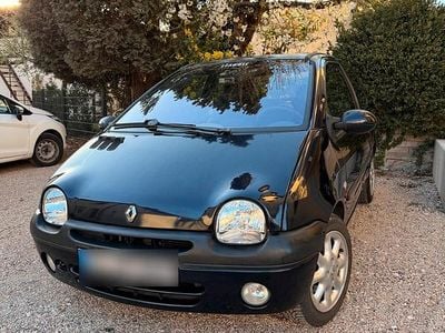 Begagnad Renault Twingo Initiale 75 HK (55 kW) 2002 Blå Halvkombi