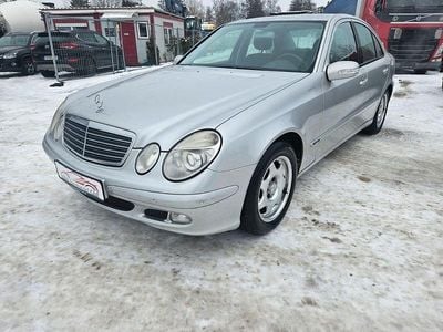 Gebraucht Mercedes E240 2002 Silber Limousine