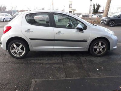 gebraucht Peugeot 207 20795 VTi Urban Move