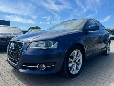 Gebraucht Audi A3 Sportback Ambition 140 PS (102 kW) 2011 Blau Kleinwagen