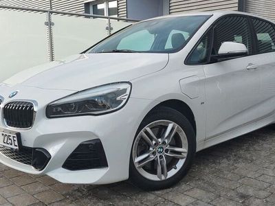 BMW 225
