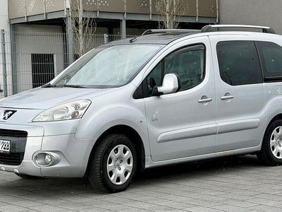 Gebraucht Peugeot Partner Tepee Family 120 PS (88 kW) 2011 Silber Van / Kleinbus
