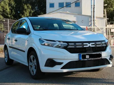 Gebraucht Dacia Sandero Essentiel 67 PS (49 kW) 2023 Weiß Limousine