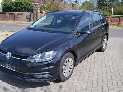 Usata VW Golf VII Trendline 116 CV (85 kW) 2018 Nero Station wagon