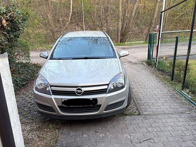 Usata Opel Astra 125 CV (91 kW) 2005 Argento Station wagon