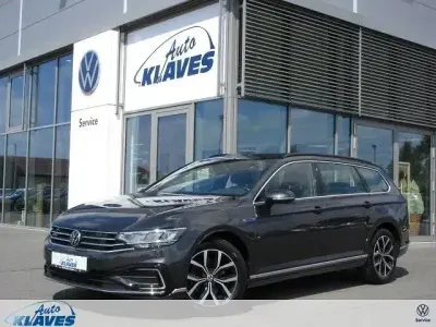 Gebraucht VW Passat GTE 218 PS (160 kW) 2022 Grau Kombi