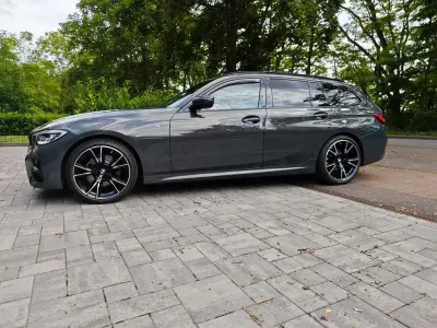 Gebraucht BMW 320 M Sport 190 PS (139 kW) 2020 Grau Kombi