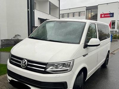 Usata VW Caravelle 150 CV (110 kW) 2018 Bianco Furgone