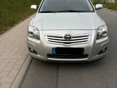 Gebraucht Toyota Avensis Team 129 PS (94 kW) 2008 Silber Limousine