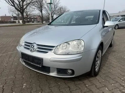 Gebraucht VW Golf IV Individual 105 PS (77 kW) 2005 Silber Limousine