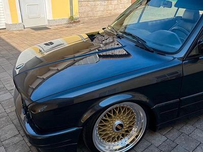 Gebraucht BMW 325 Cabriolet 170 PS (125 kW) 1992 Schwarz Cabrio