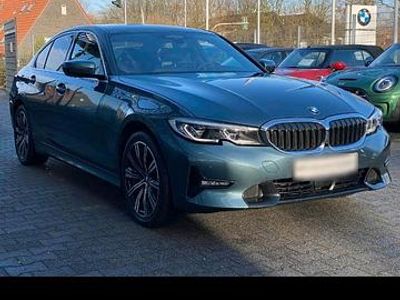 Usata BMW 330e Sport Line 292 CV (214 kW) 2019 Andere farben Berlina
