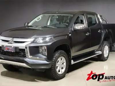 Gebraucht Mitsubishi L200 150 PS (110 kW) 2020 Grau Pickup