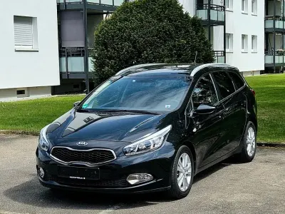 Gebraucht Kia Ceed Attract 99 PS (72 kW) 2015 Schwarz Kleinwagen