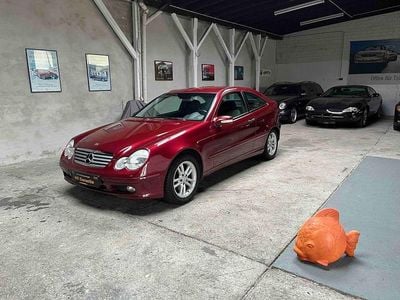 Gebraucht Mercedes C200 163 PS (119 kW) 2001 Rot Coupé