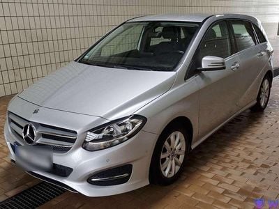 Mercedes B180