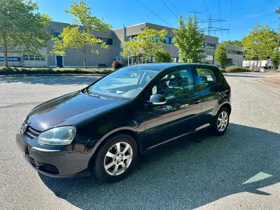 Gebraucht VW Golf V 75 PS (55 kW) 2004 Schwarz Kleinwagen