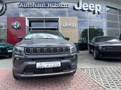 Grau Gebraucht 2022 Jeep Compass Limited SUV | 42.900 €