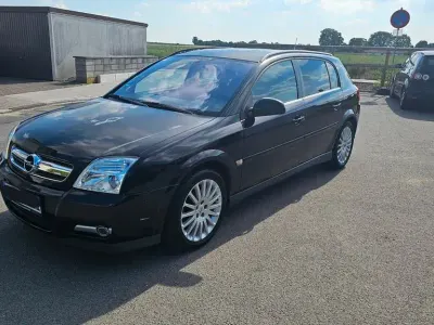 Gebraucht Opel Signum Elegance 155 PS (114 kW) 2005 Schwarz Kleinwagen