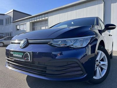 Gebraucht VW Golf VIII Life 116 PS (85 kW) 2023 Blau Limousine